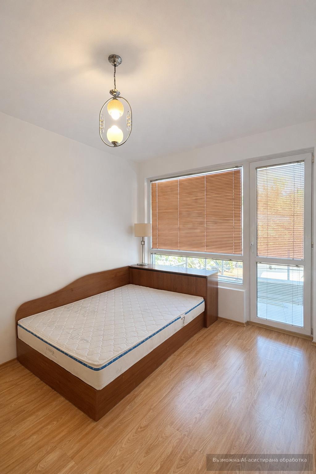 Spacious three-room apartment in the Karshiyaka district image 4