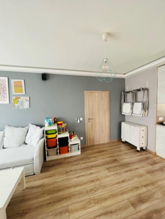Three bedroom apartment image 47637