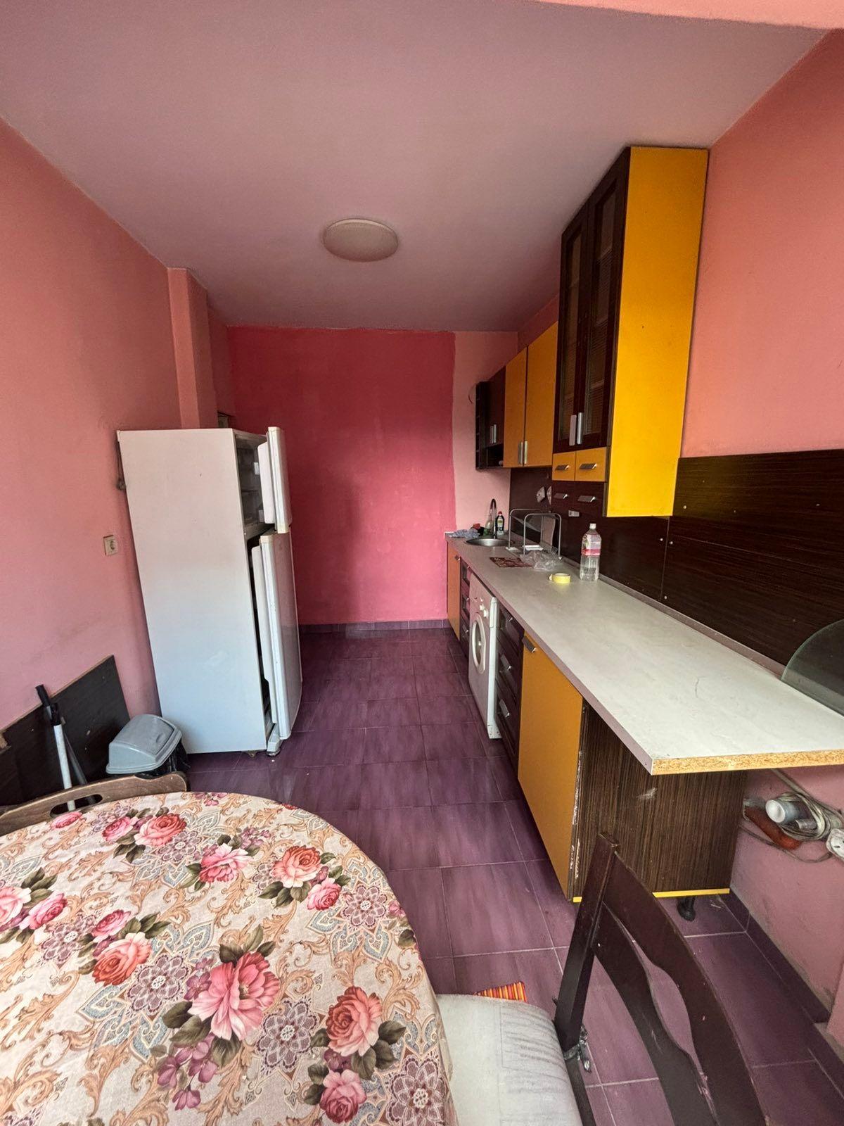 one-bedroom apartment image 3