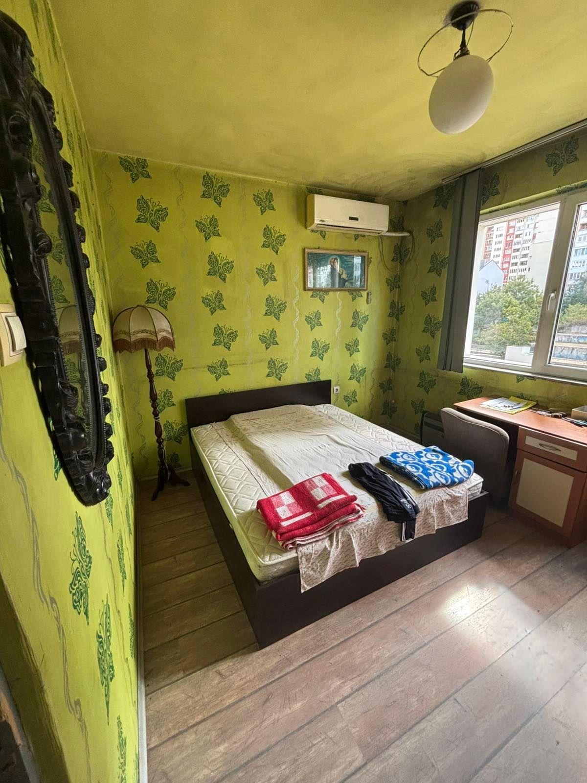 one-bedroom apartment image 5