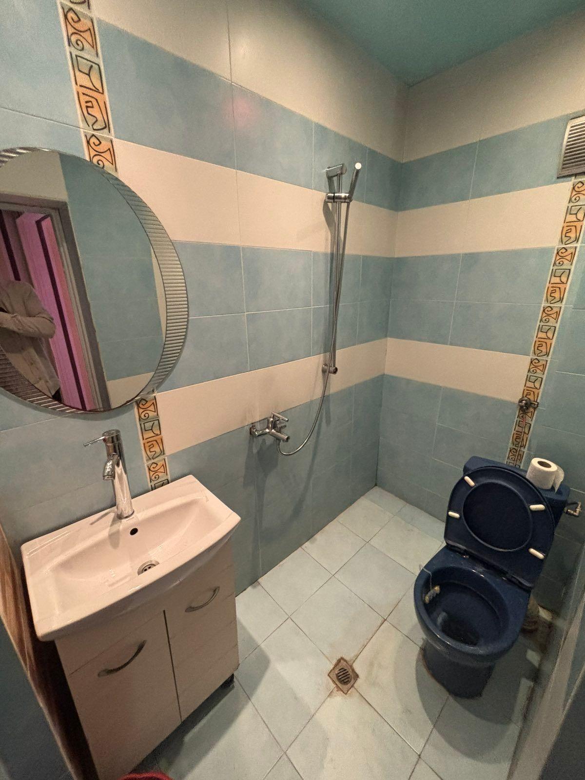 one-bedroom apartment image 8