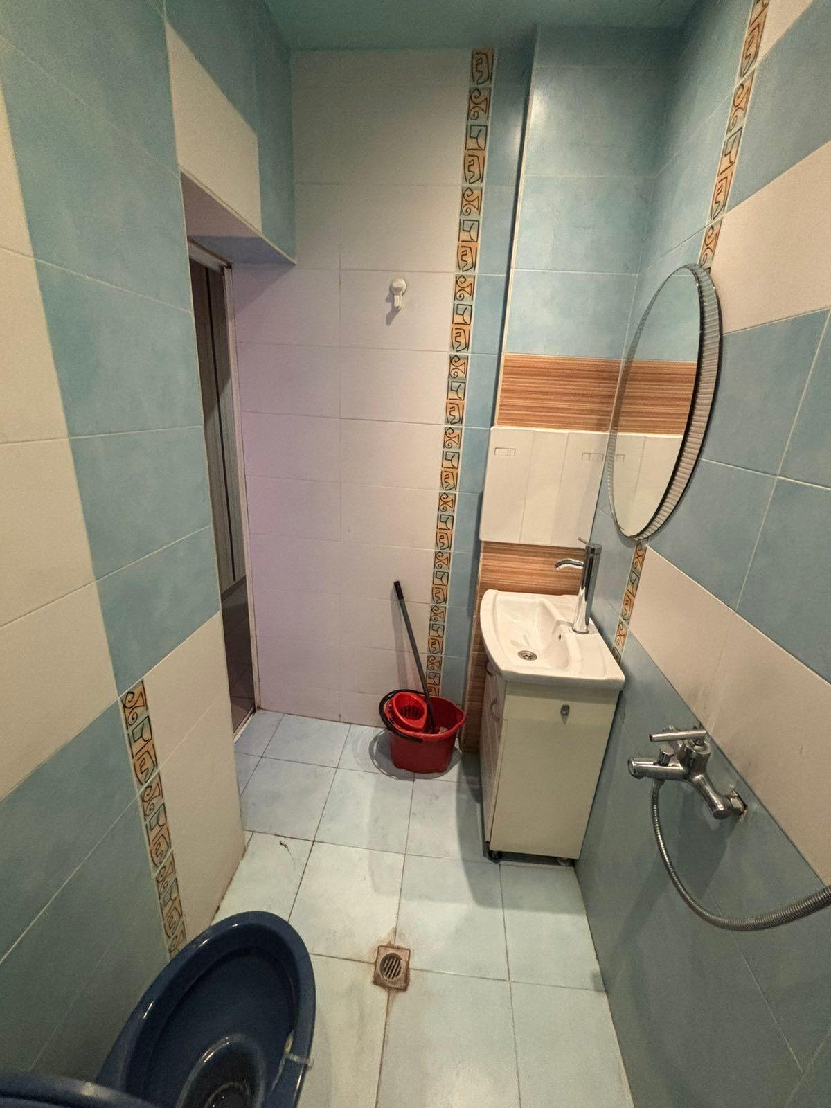 one-bedroom apartment image 9