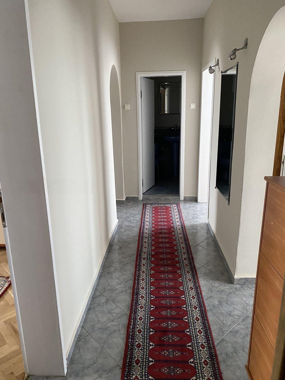 two-bedroom apartment image 9