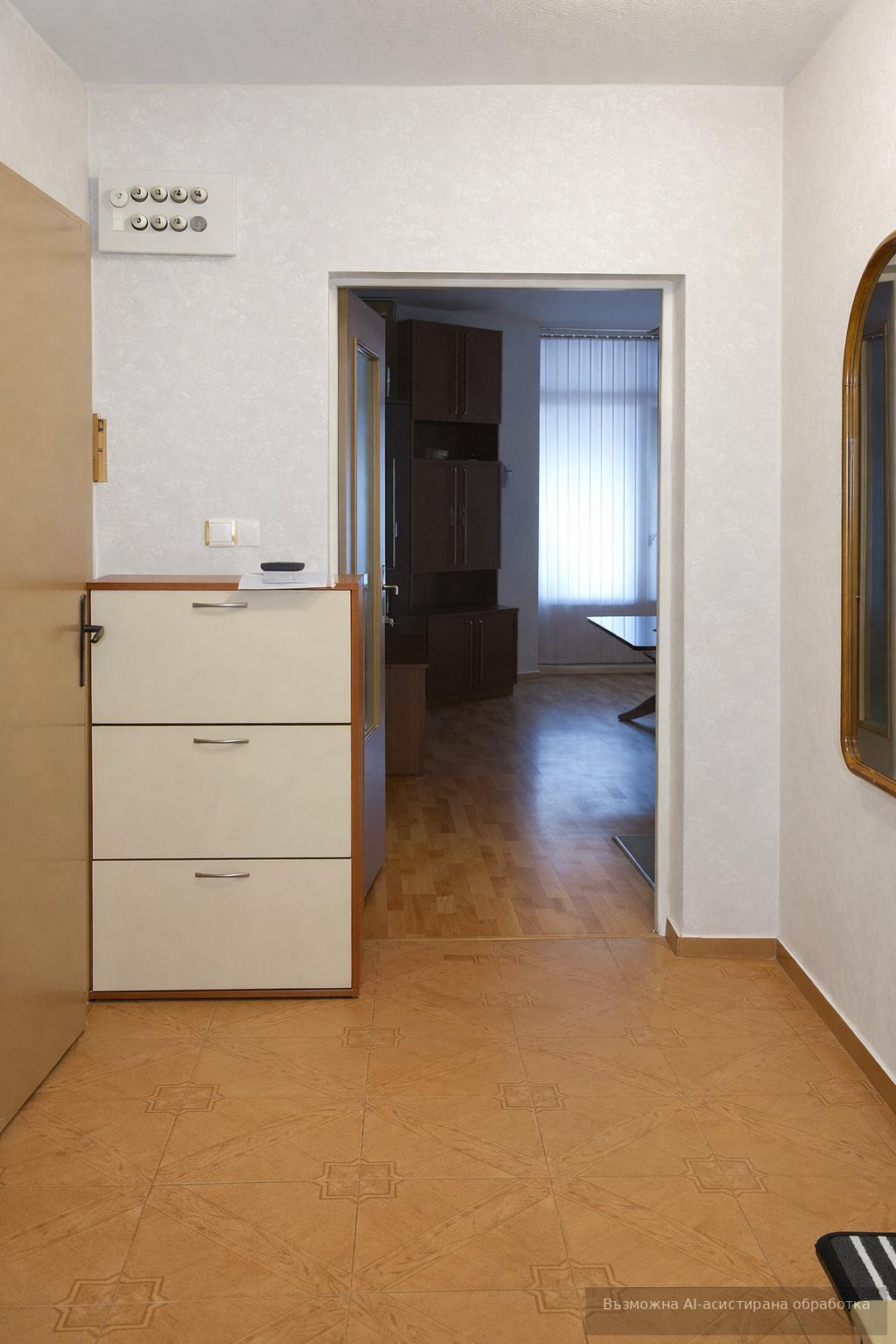 Тристаен апартамент в кв. Кючук Париж снимка 5