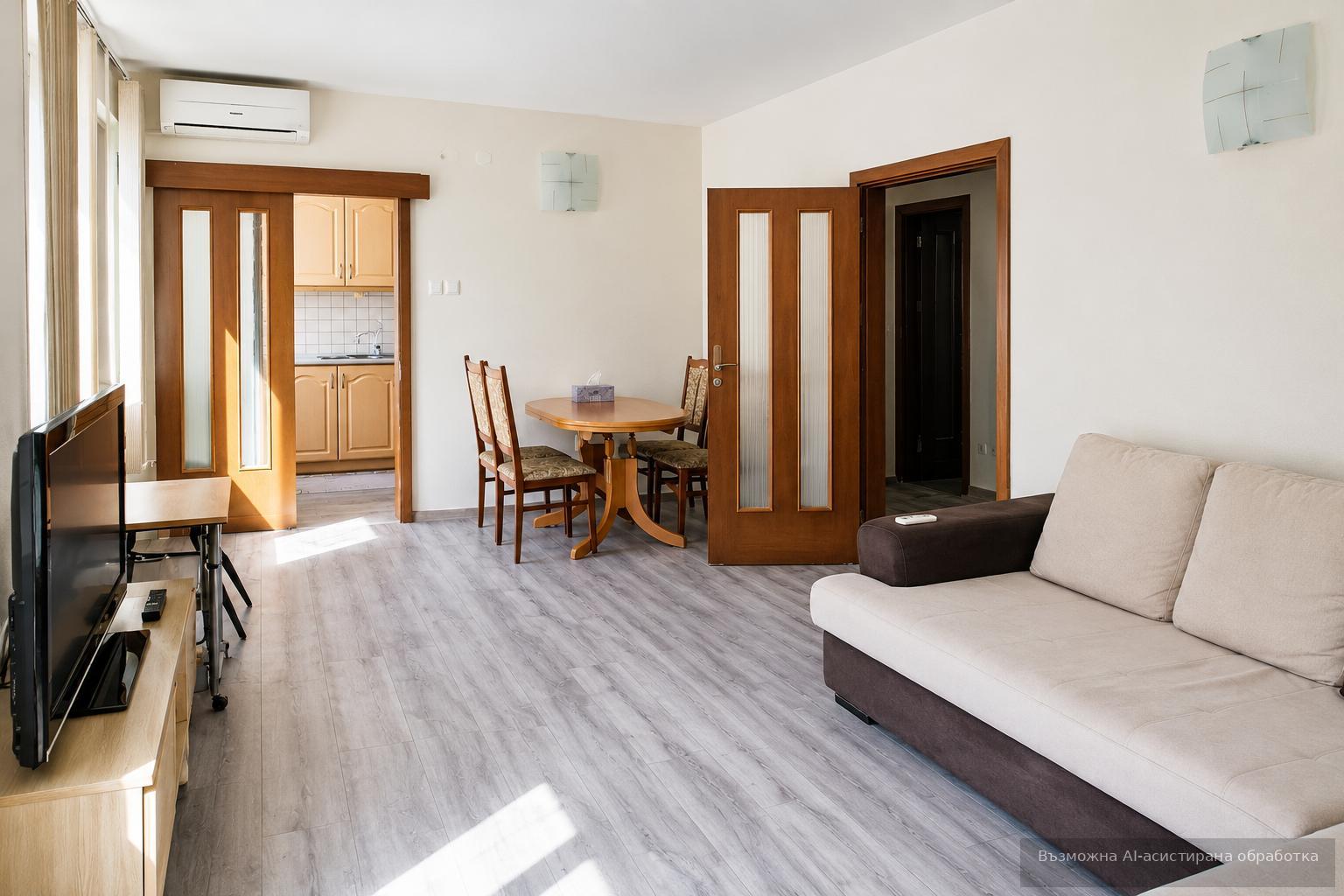 Four-room apartment in the Kamenitsa 1 neighborhood image 1