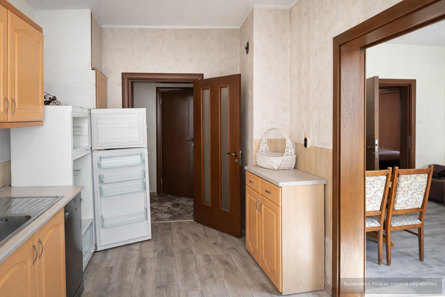 Four-room apartment in the Kamenitsa 1 neighborhood image 3