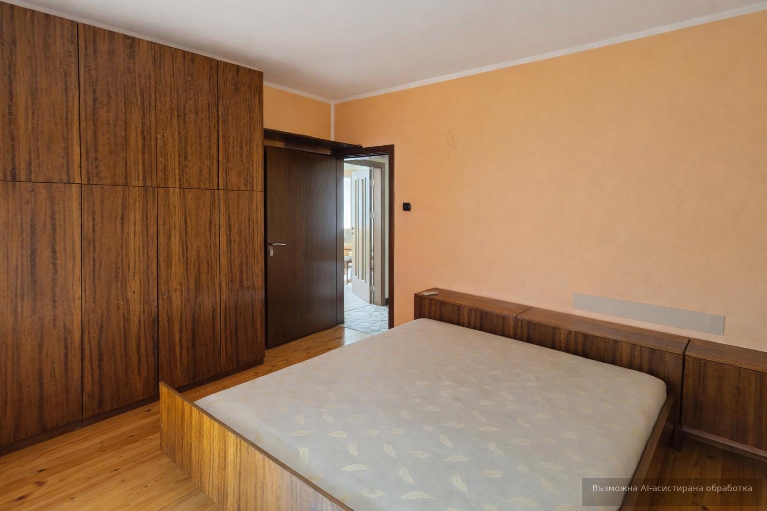 Four-room apartment in the Kamenitsa 1 neighborhood image 7