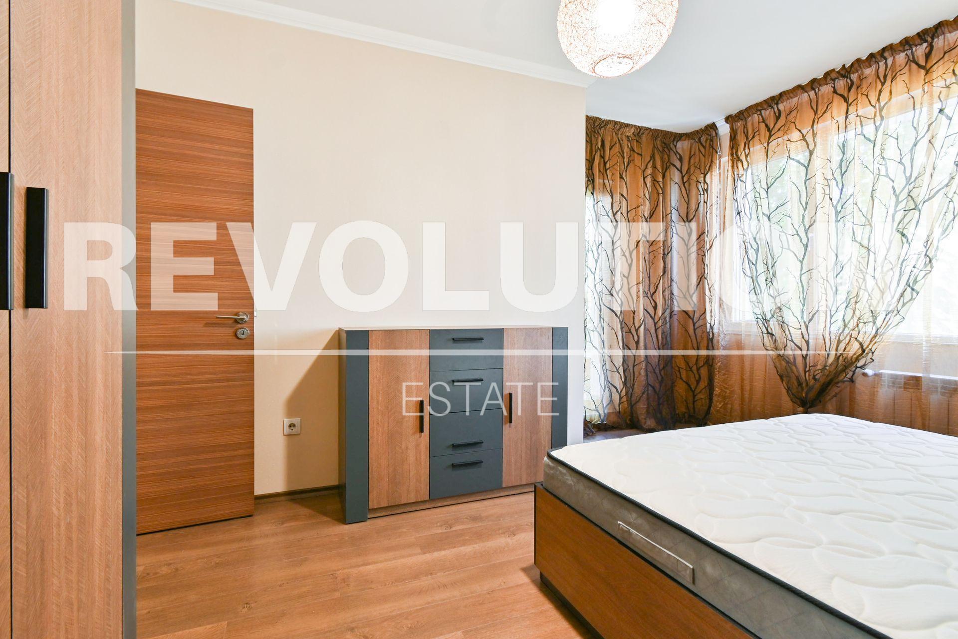 one-bedroom apartment image 10