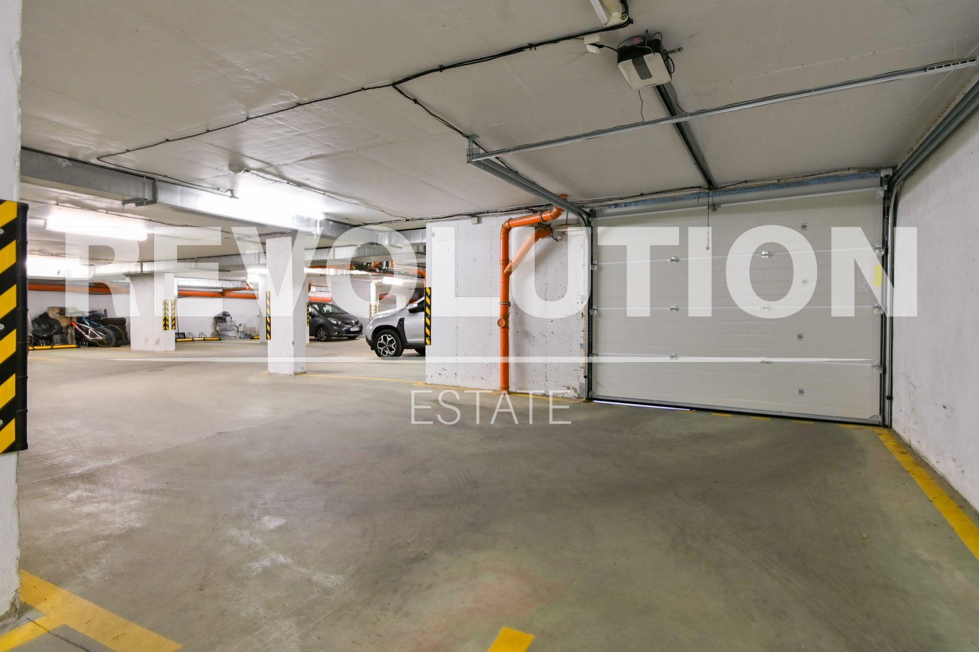 one-bedroom apartment image 16