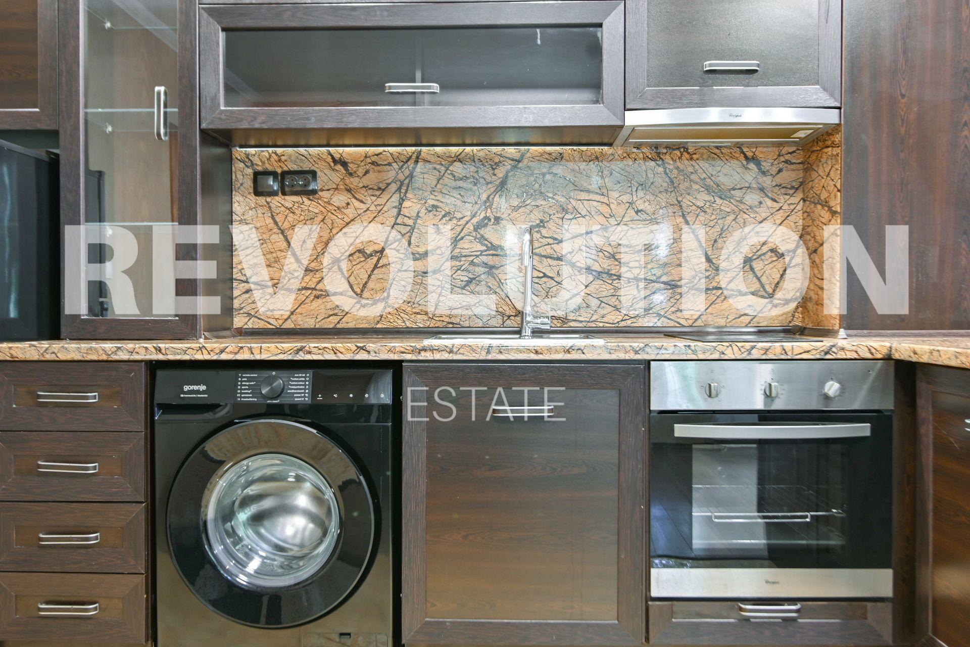 one-bedroom apartment image 6