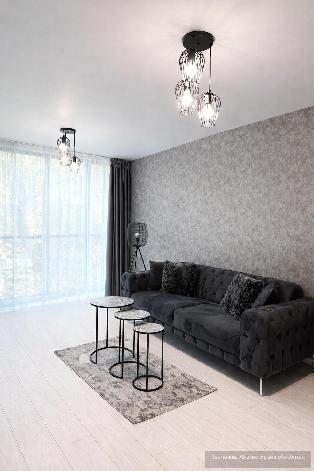 Luxury one-bedroom apartment in the city center area – includes maintenance fees, internet, and TV!