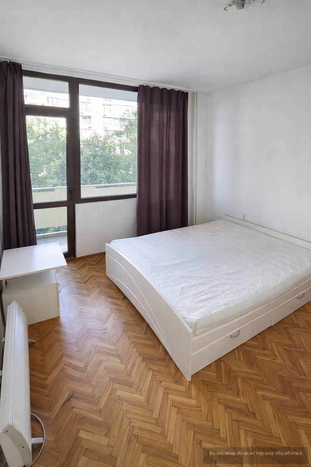 Multi-room apartment in the Kamenitsa 2 neighborhood – entrance fees, internet, and TV included! image 5