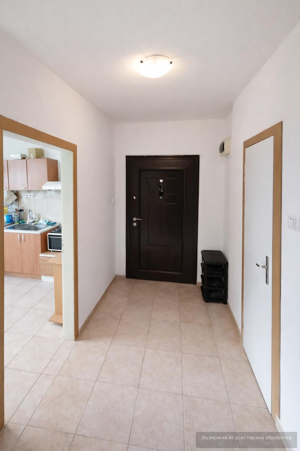 Multi-room apartment in the Kamenitsa 2 neighborhood – entrance fees, internet, and TV included! image 9