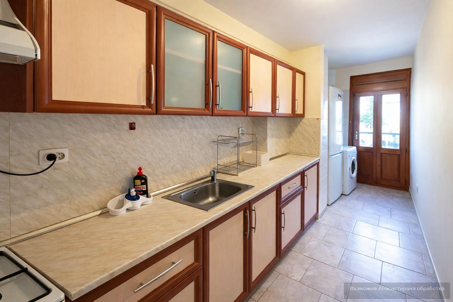 Three-room apartment in the Karshiyaka neighborhood
