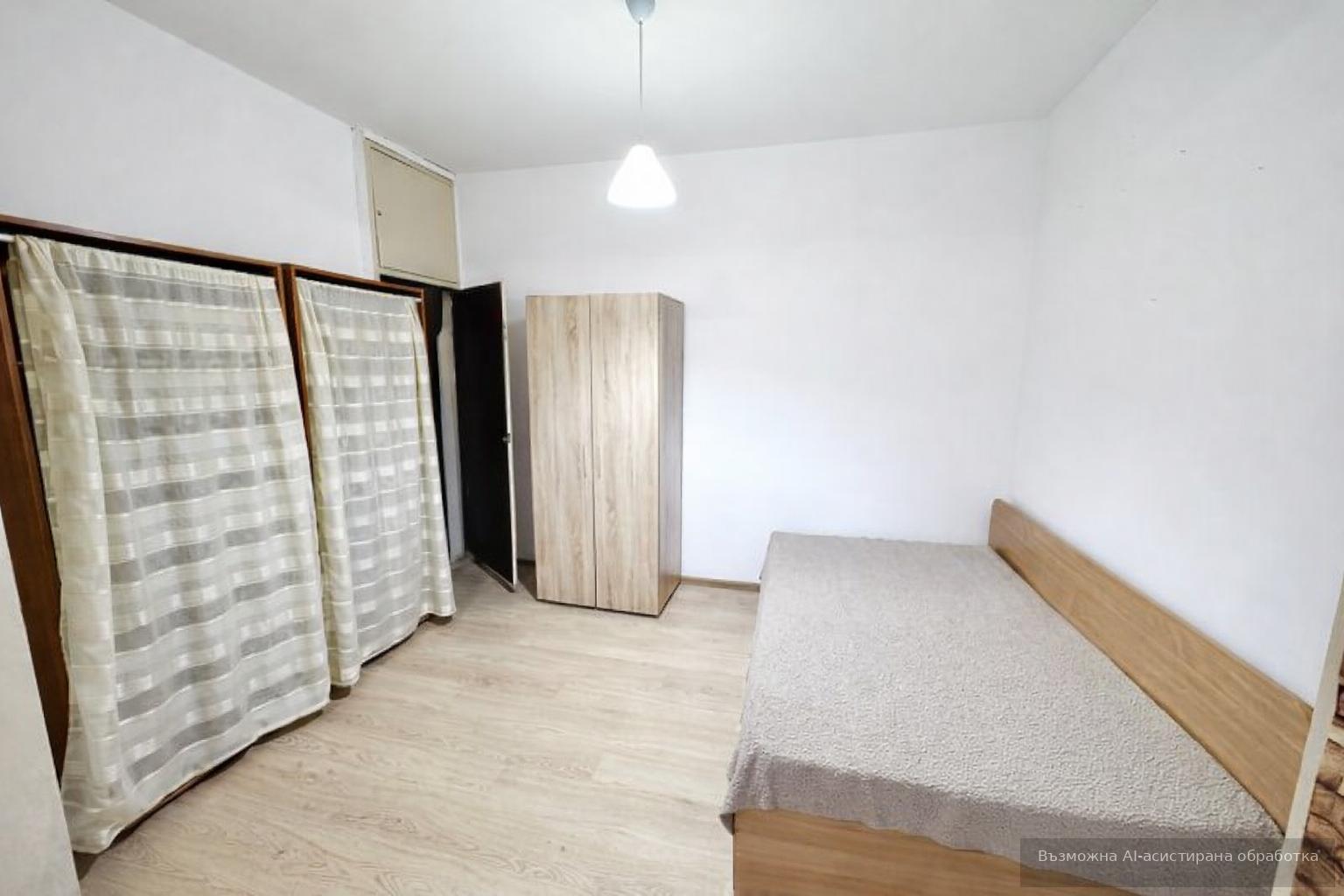 one-bedroom apartment image 2