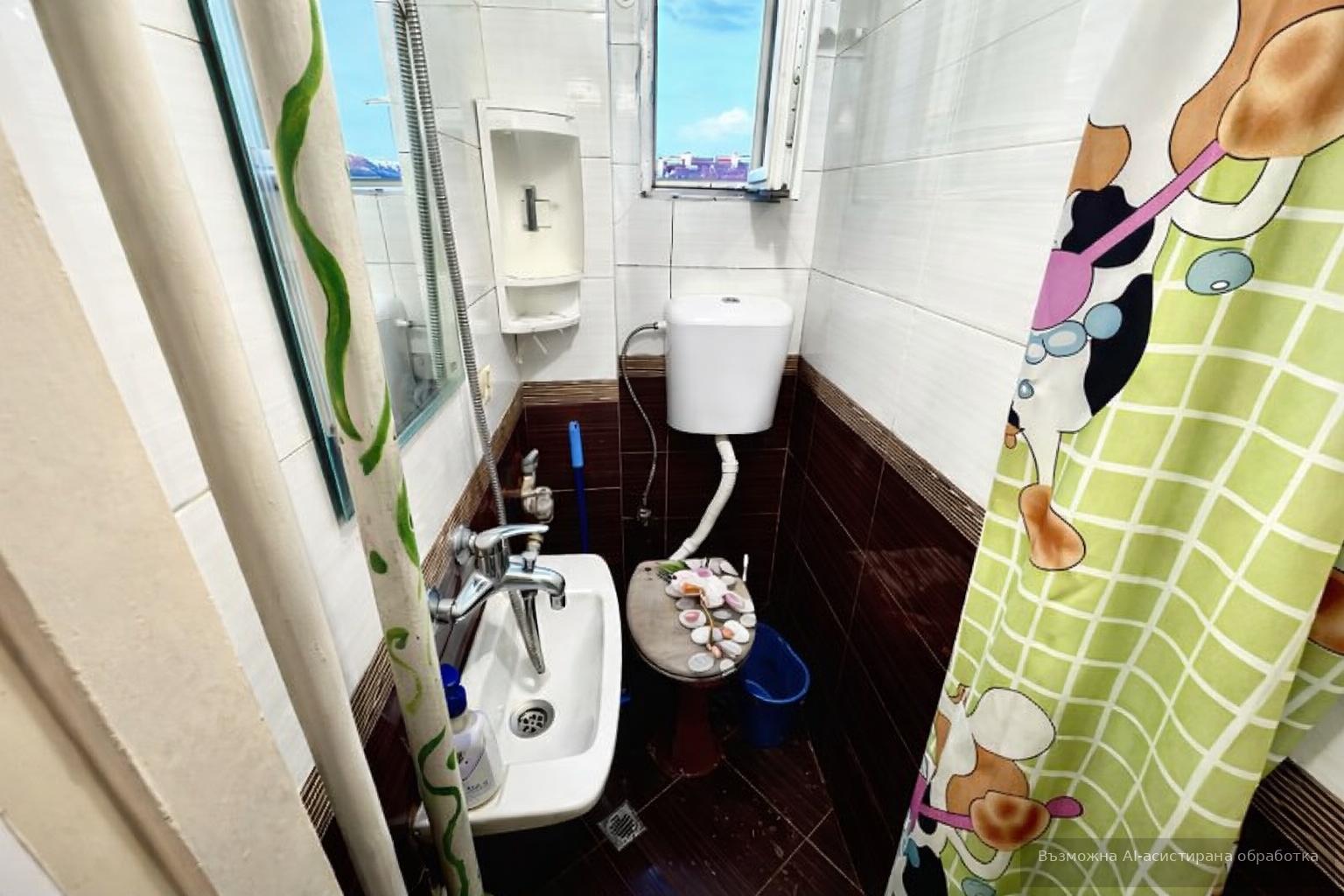 one-bedroom apartment image 3