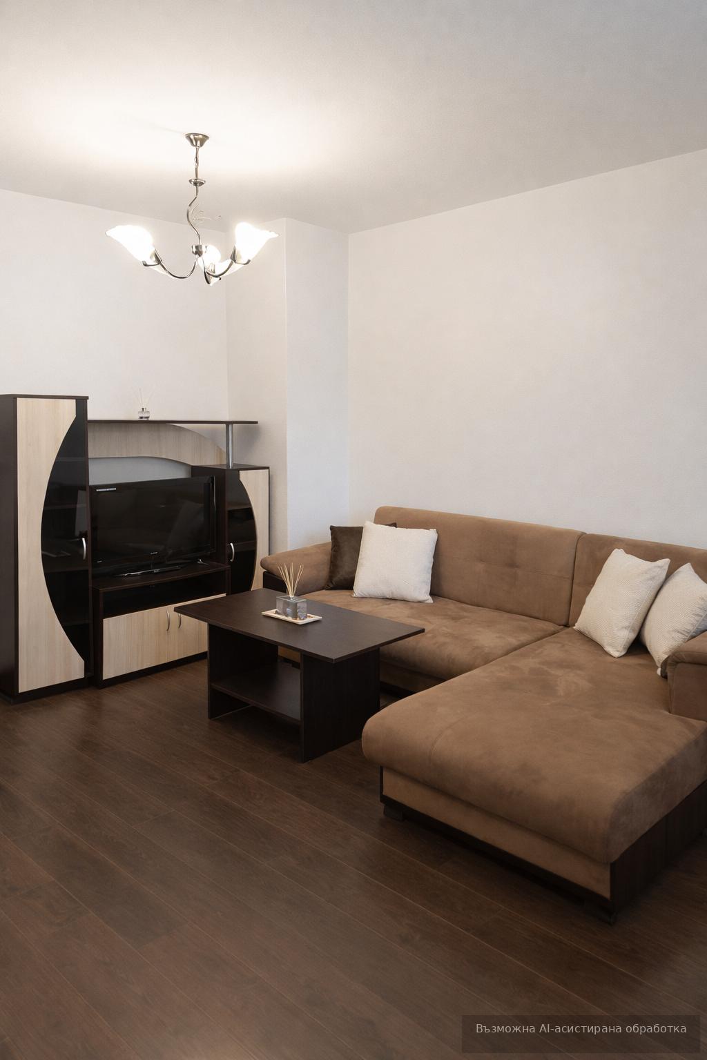 One-bedroom apartment for rent in the Mladezhki Halm neighborhood image 2