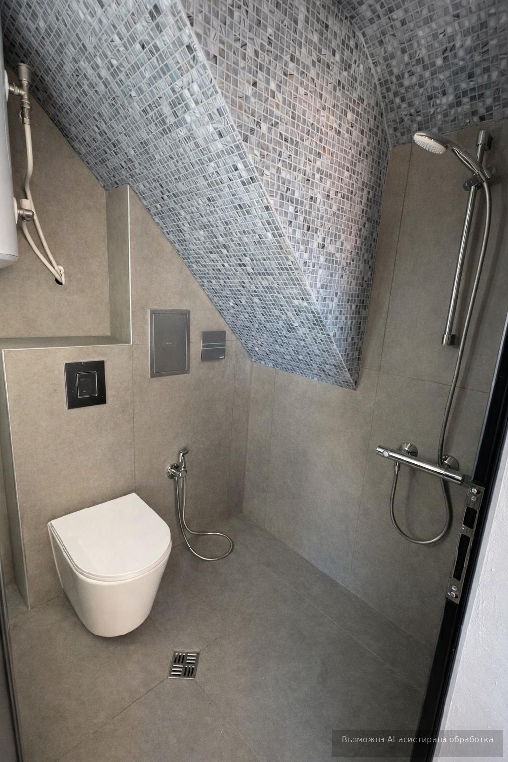 One-bedroom apartment in the prime city center image 7