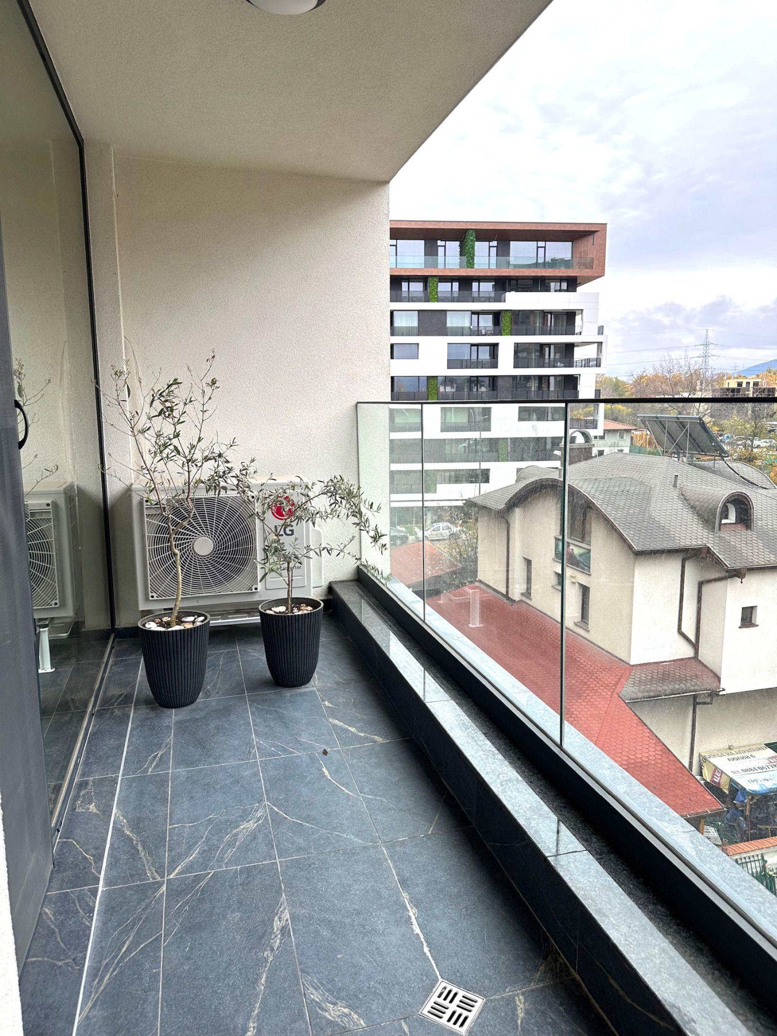 one-bedroom apartment image 15