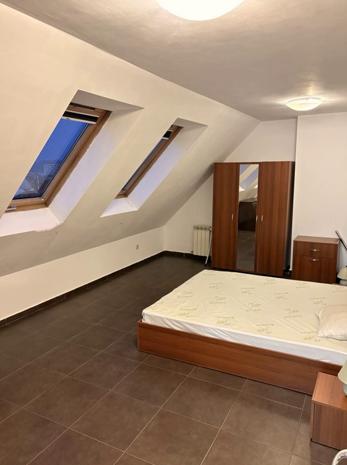 one-bedroom apartment image 3