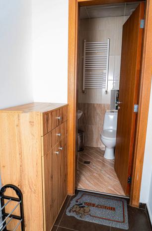 one-bedroom apartment image 5