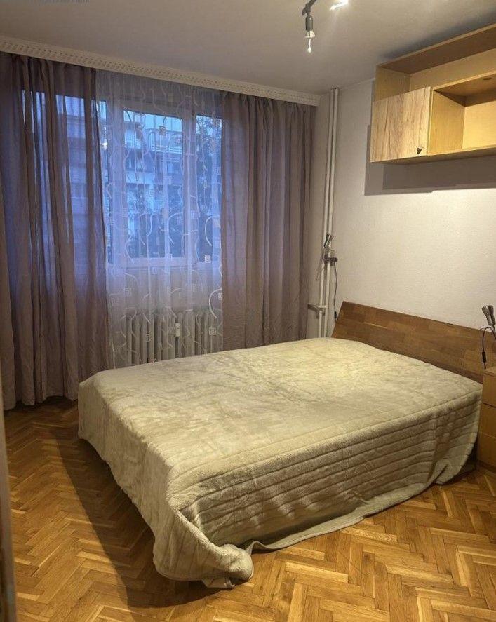 two-bedroom apartment image 9