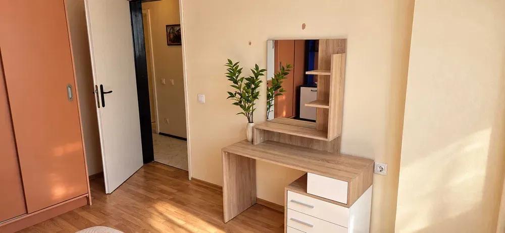one-bedroom apartment image 8