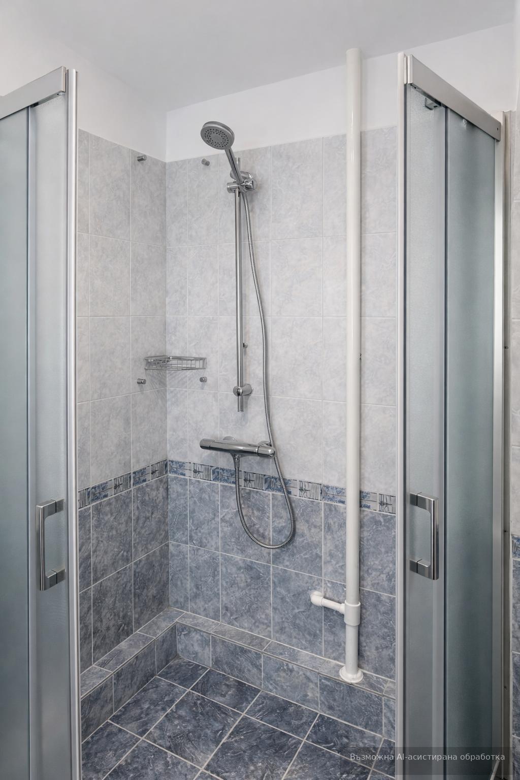 One-bedroom apartment in the city center area image 7