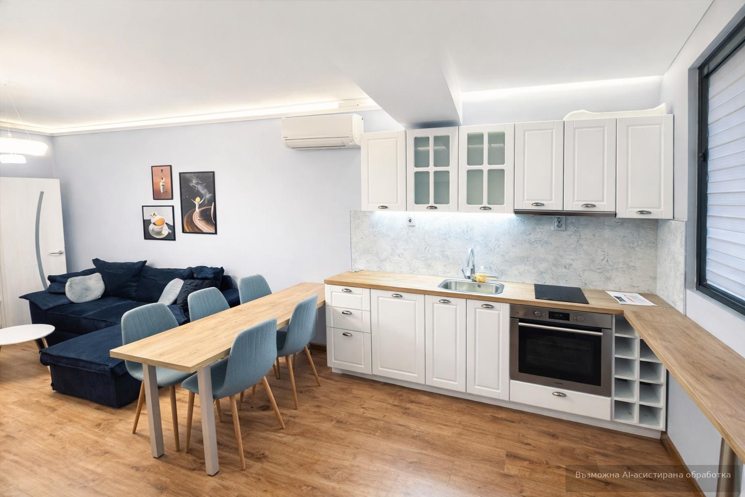 Designer 4-room apartment in the Marasha neighborhood image 1