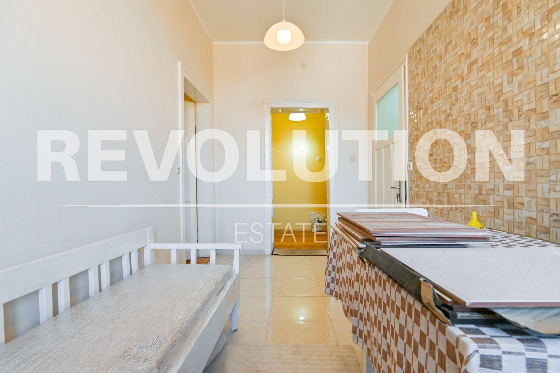 Revolution Estate Presents a Three-Bedroom Apartment in Sofia, Center – TSUM image 7