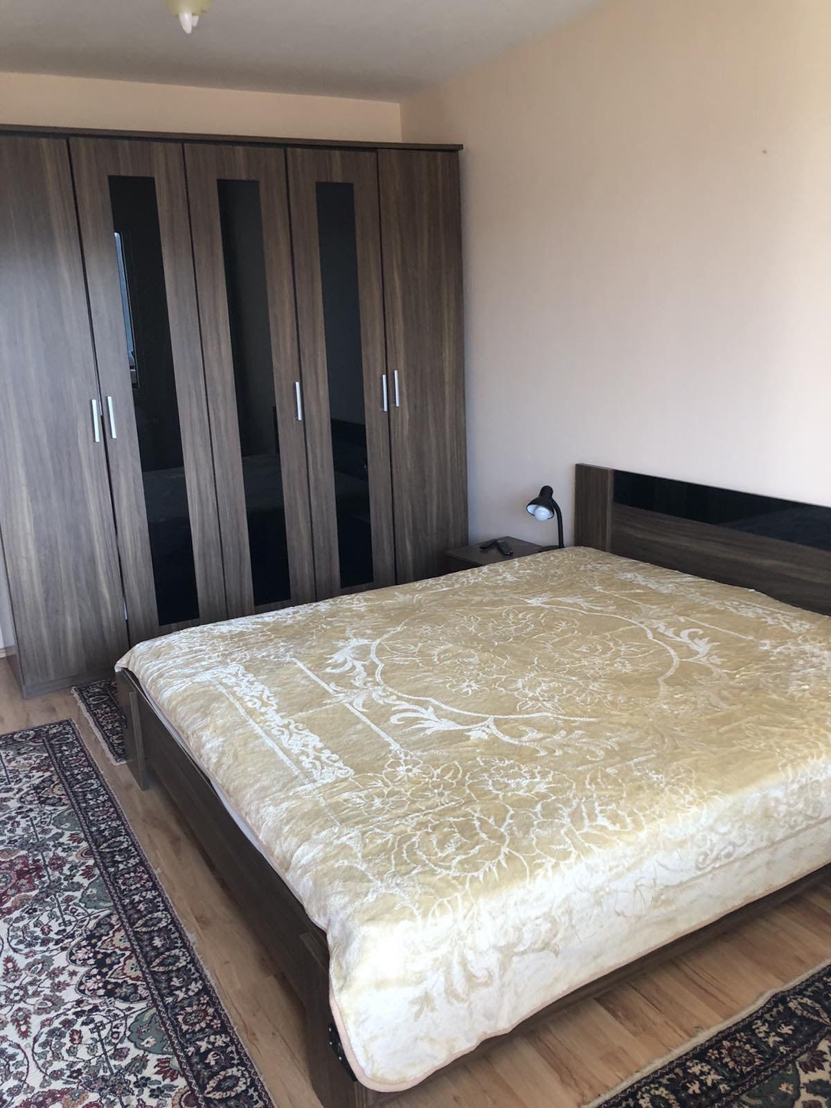 Тристаен апартамент в ж.к. Дружба 2 . снимка 5