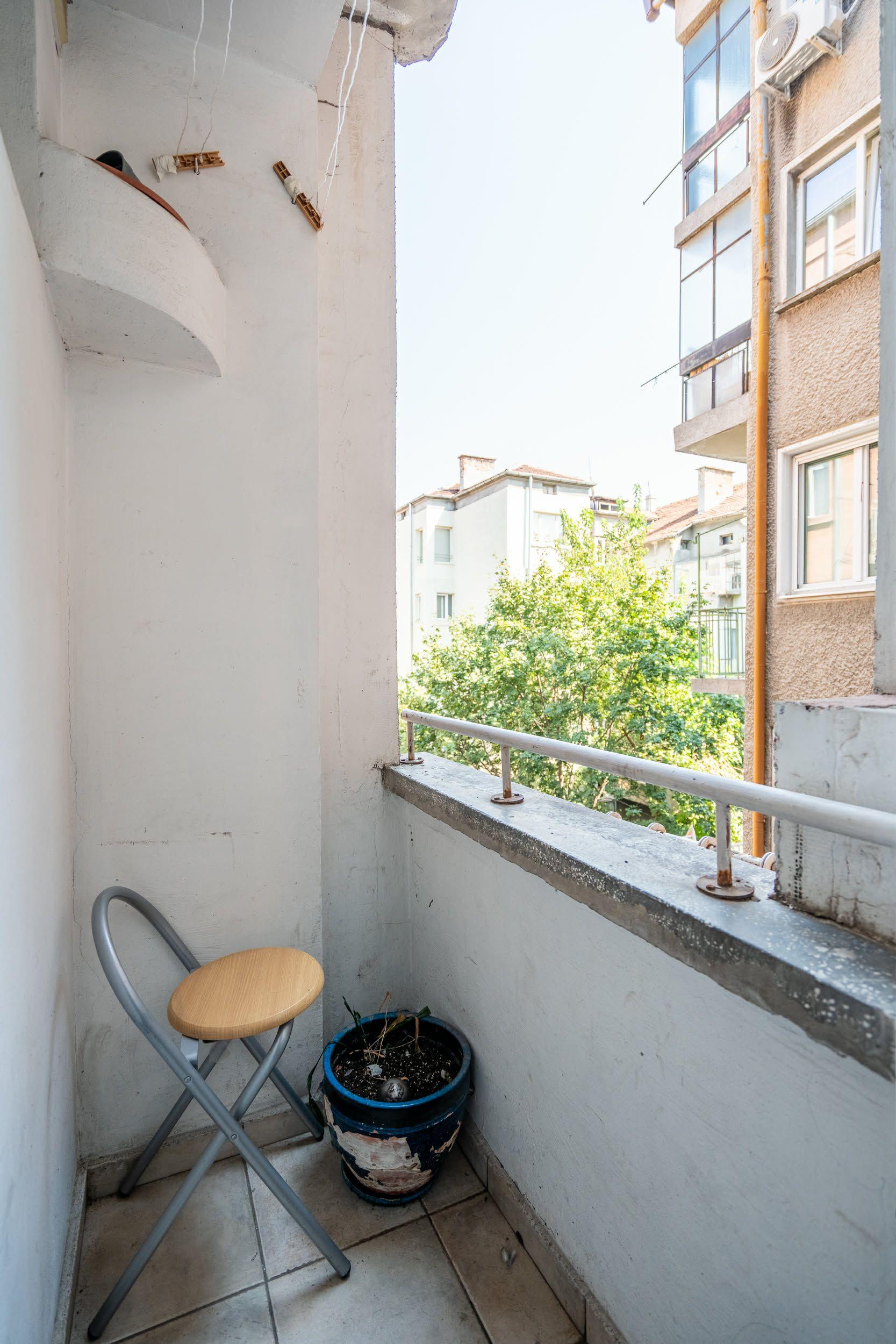 Revolution Estate Presents a Three-Bedroom Apartment in Sofia, Center – NDK image 9