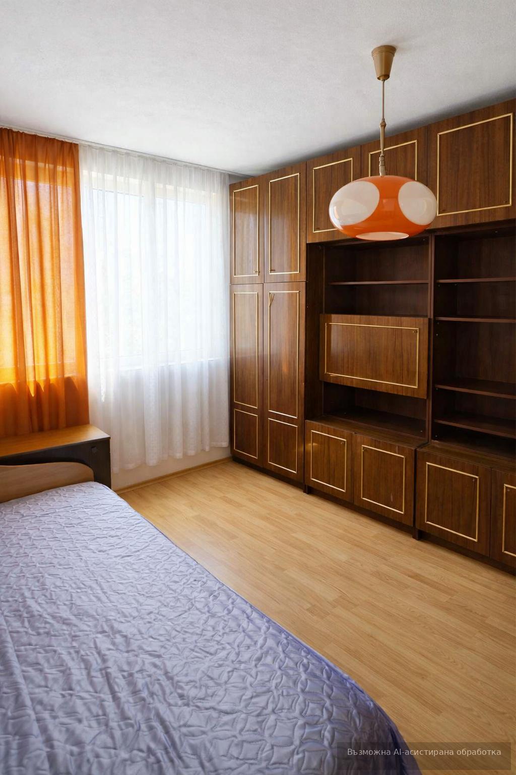 One-bedroom apartment for rent in the Karshiyaka district.