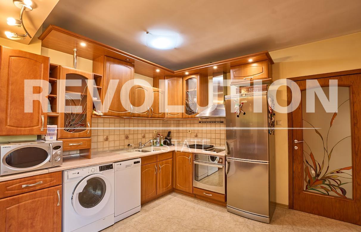 Three-room apartment in the Marasha neighborhood image 2