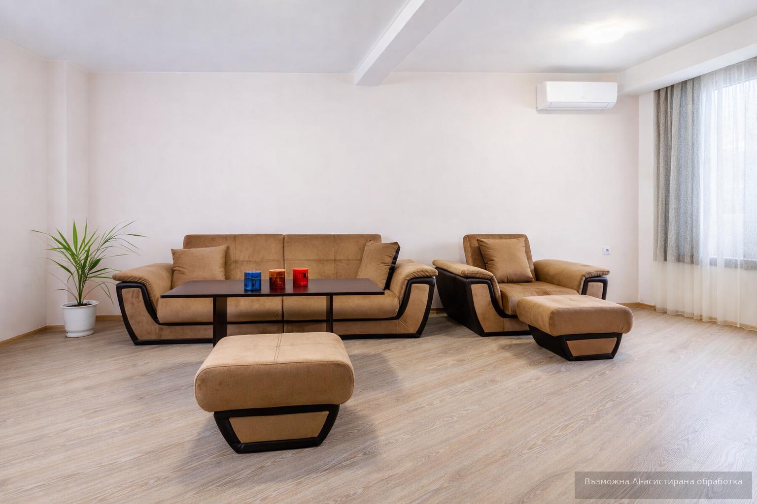 Luxury floor of a house in the city center area image 2