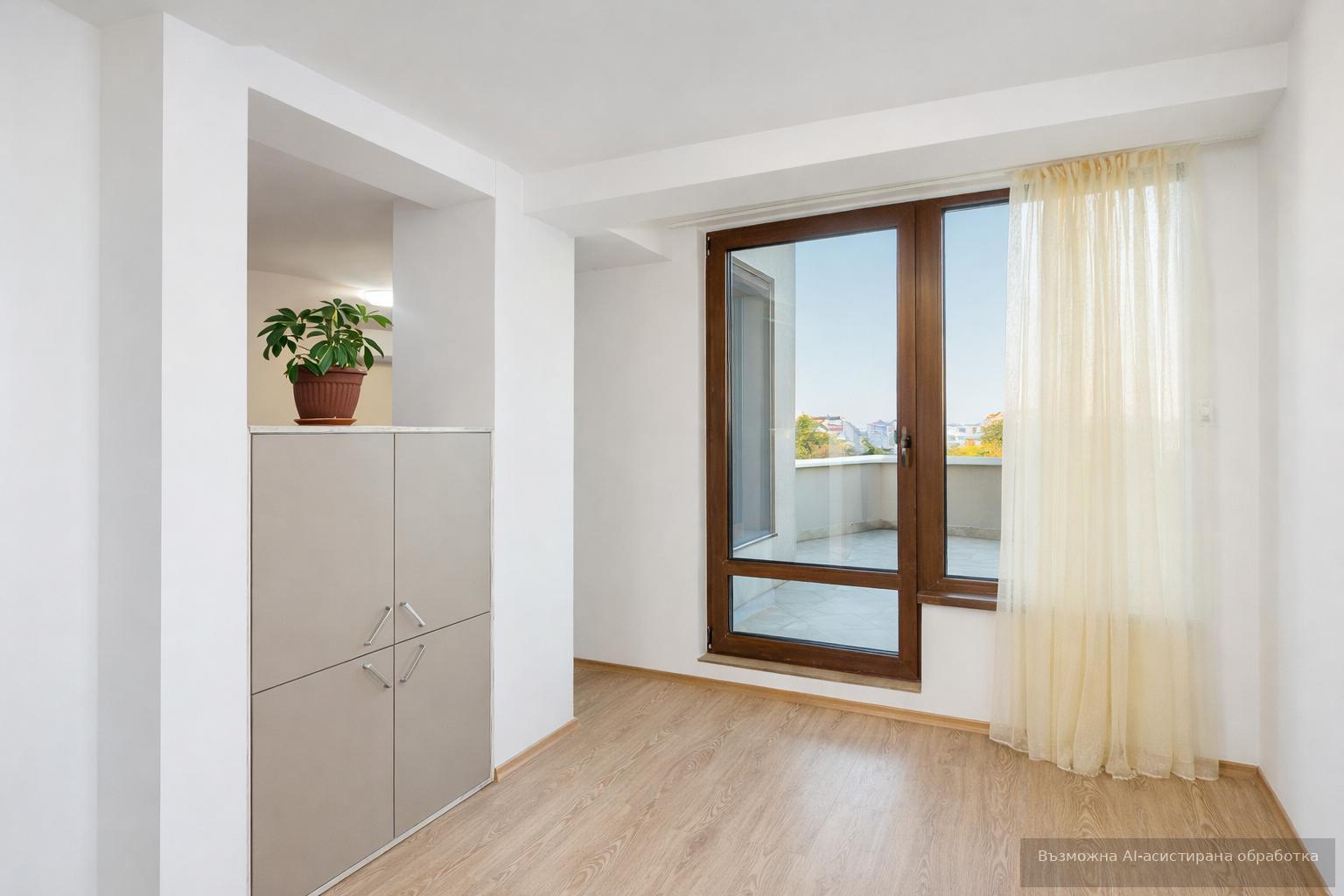 Luxury floor of a house in the city center area image 7