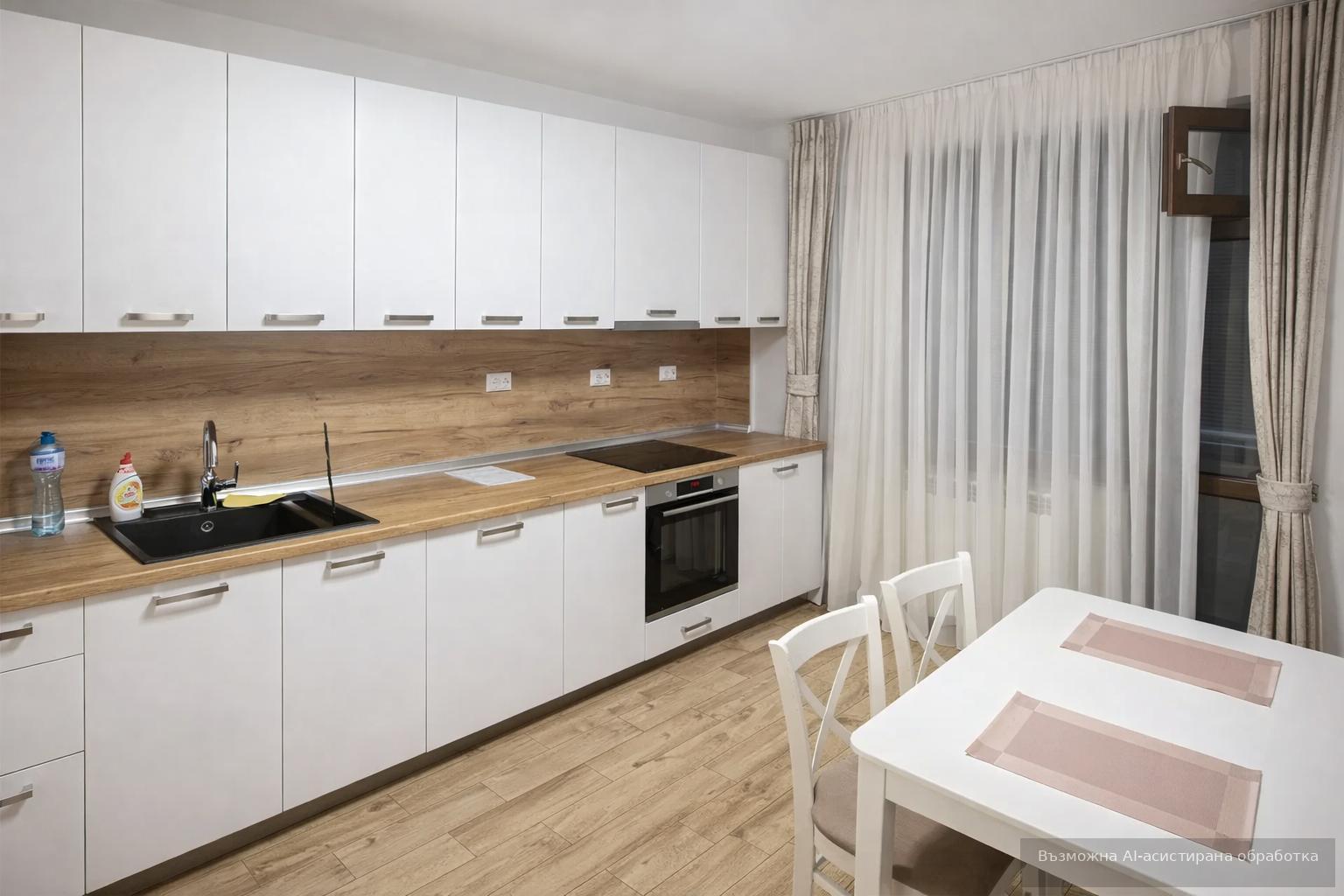 Three-room apartment in the Marasha district / PARKING SPACE INCLUDED IN THE PRICE!