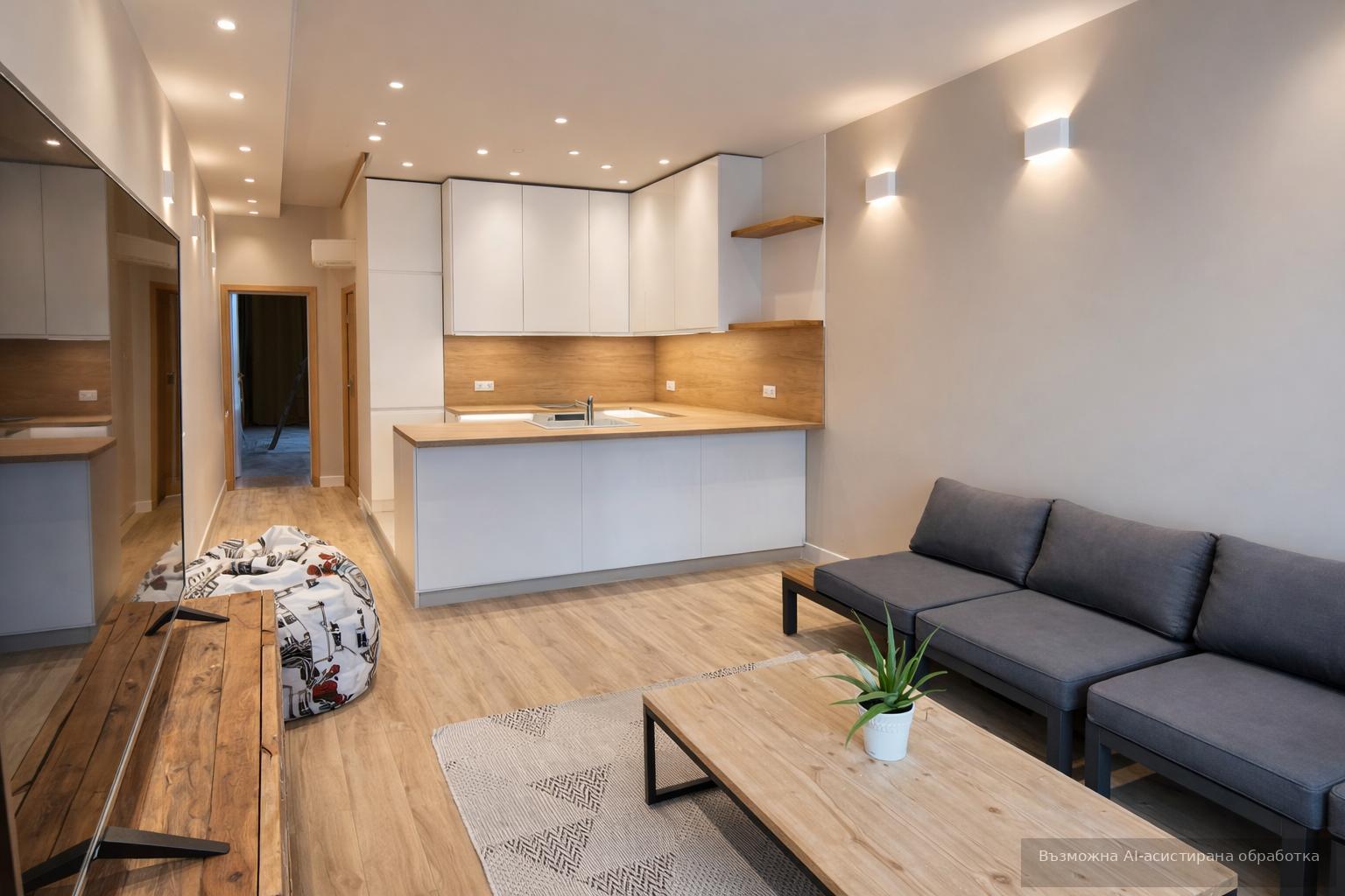 One-bedroom apartment in the city center / Parking space available!