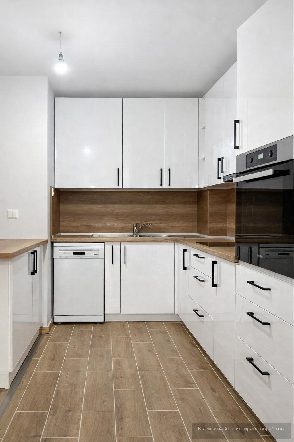 Three-room apartment in the Mladezhki Halm neighborhood – first tenants!