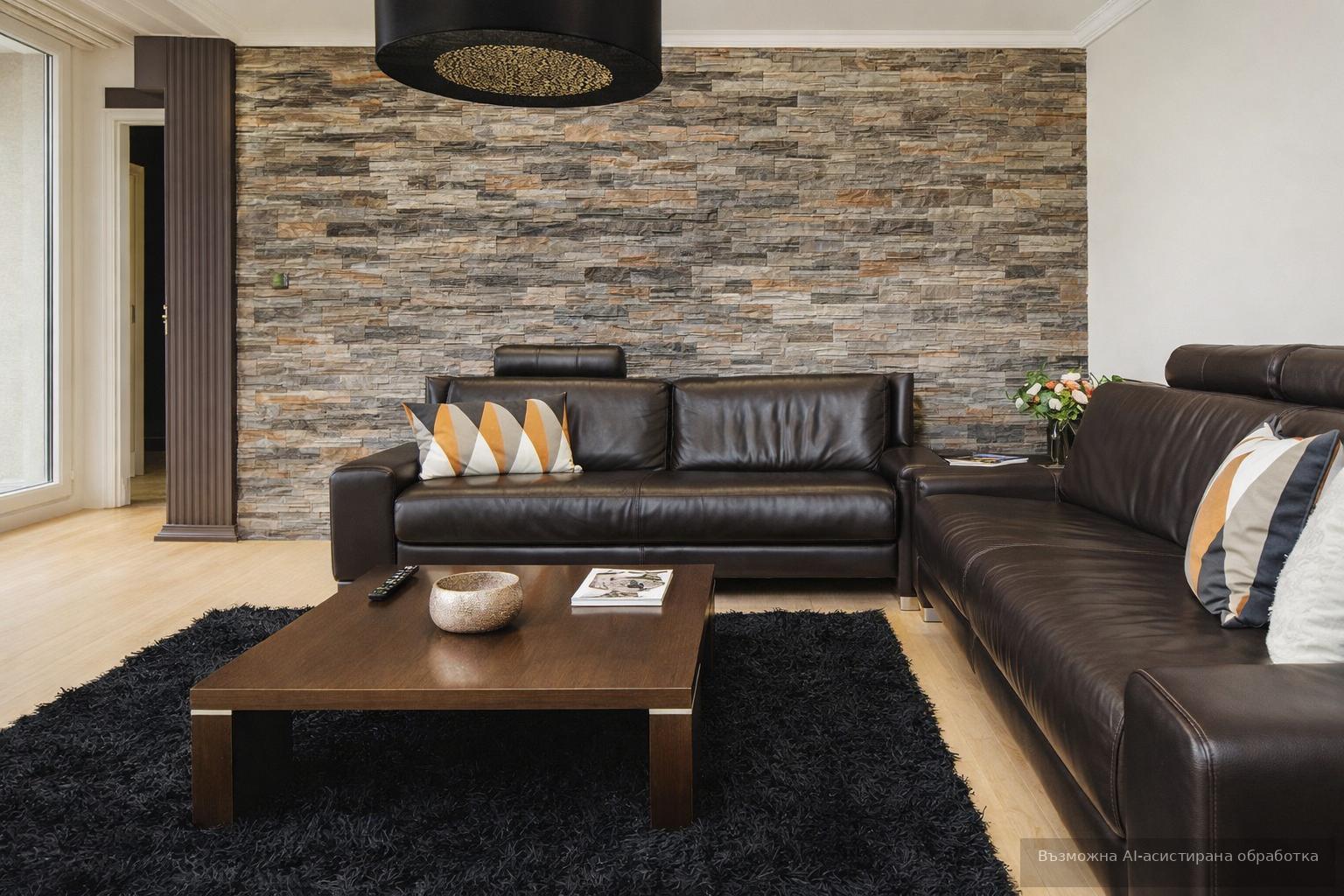 Three-room apartment in the prime city center