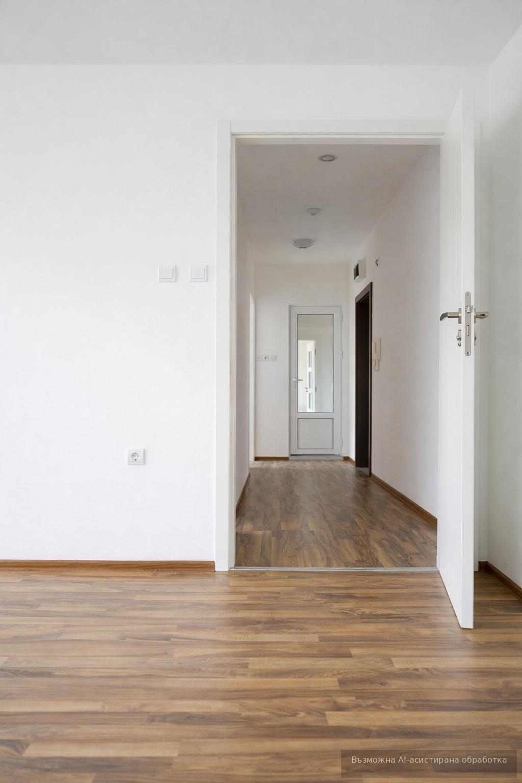 Unfurnished three-room apartment in the Trakia district / Option for an underground garage! image 4