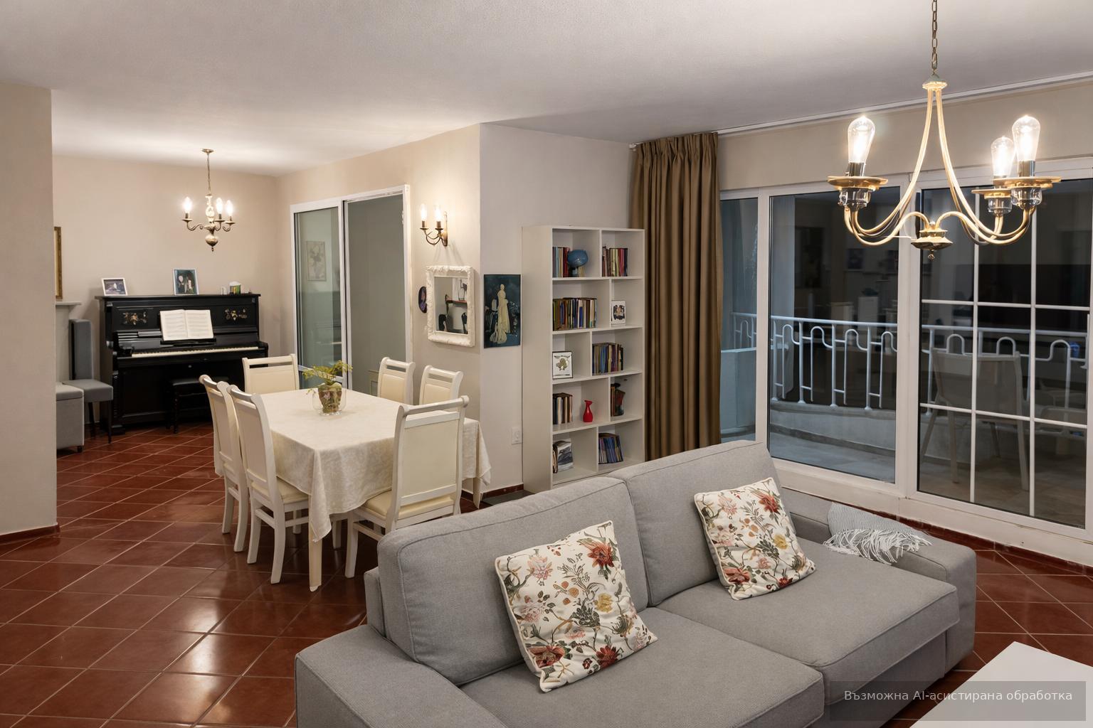 One-bedroom apartment in the Kamenitsa 1 neighborhood with a panoramic view.