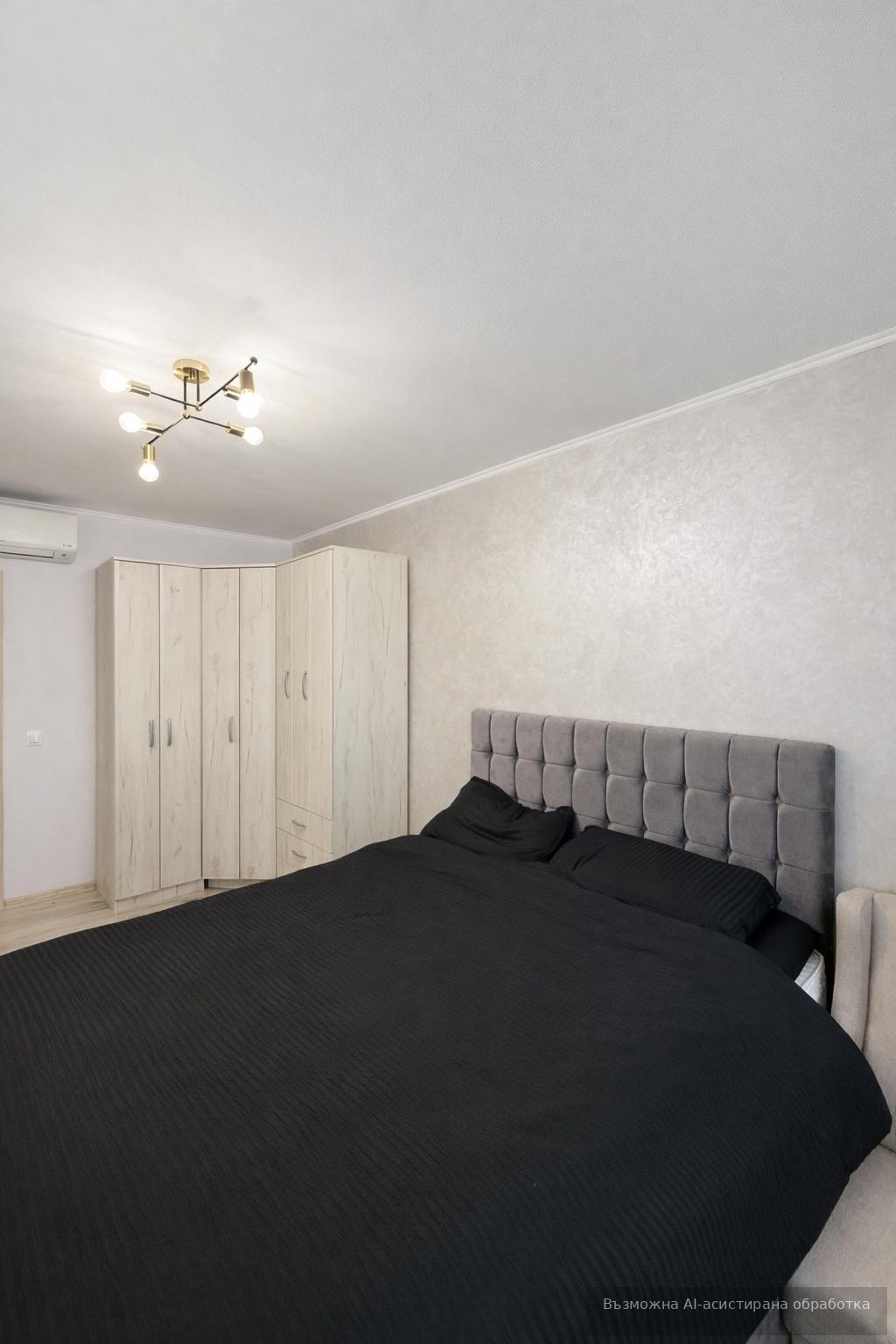 Three-room apartment in the Hristo Smirnenski district / With a parking space! image 4