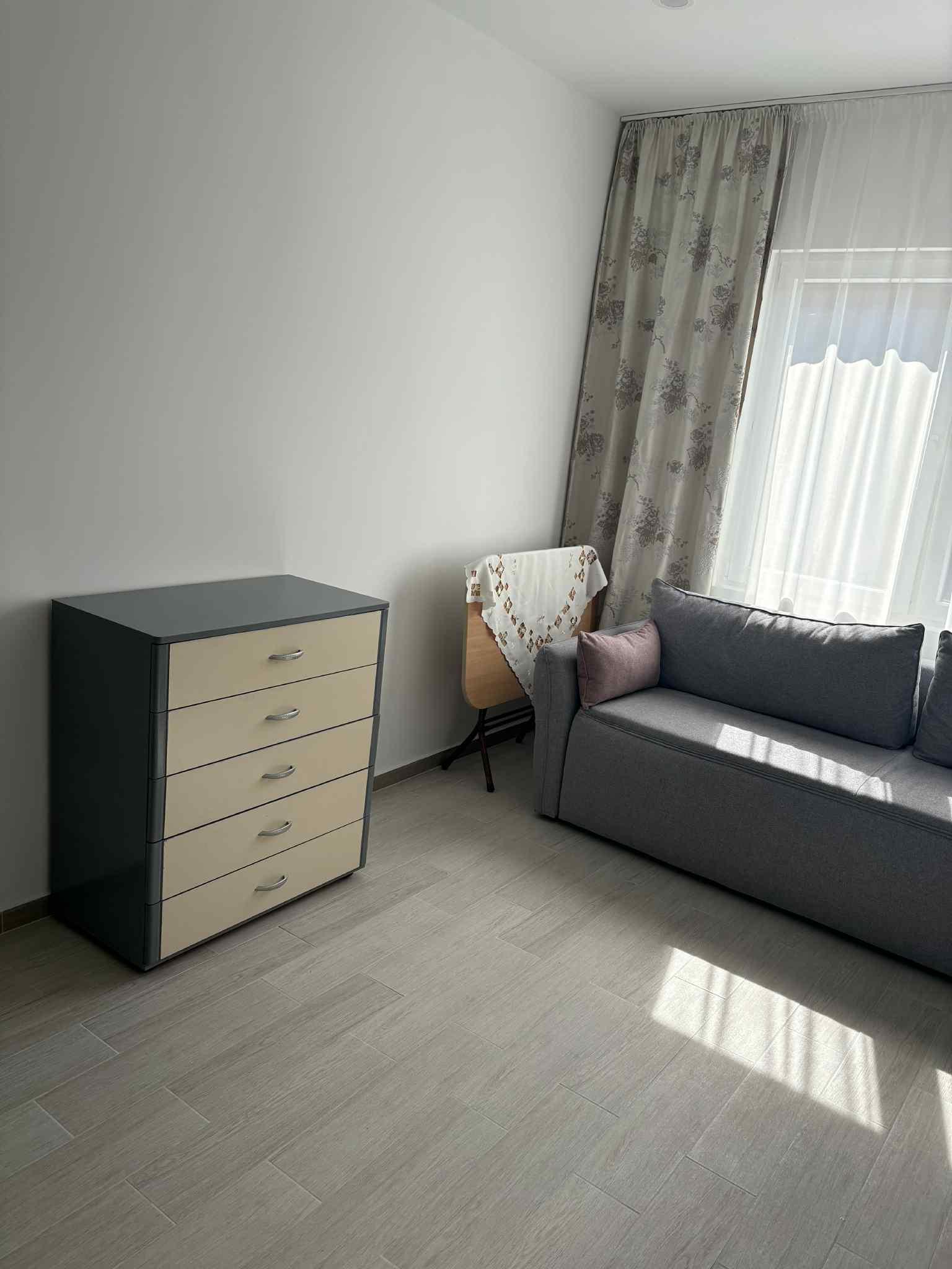 one-bedroom apartment image 1