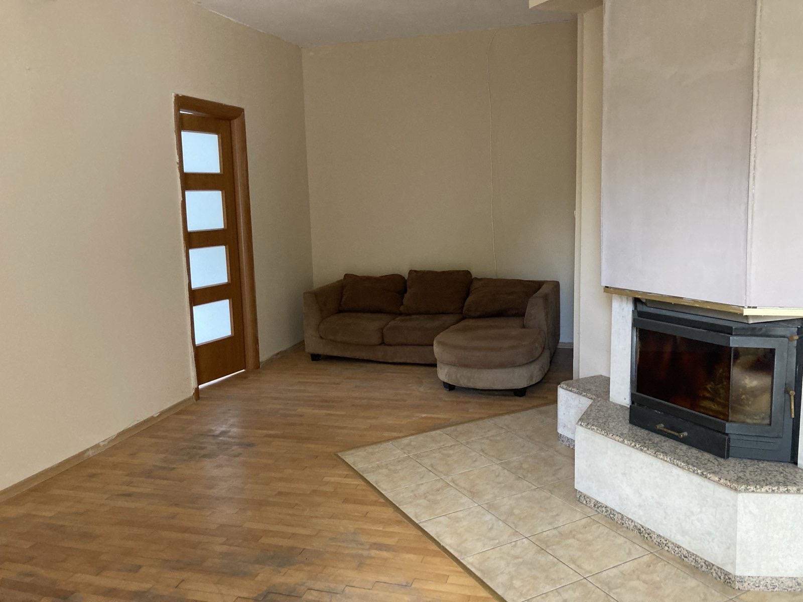 Three-Bedroom Apartment in Sofia, Knyazhevo