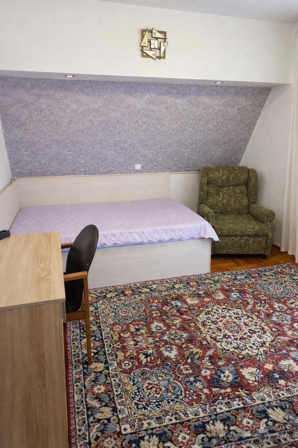 Тристаен апартамент в кв. Каменица 1 снимка 6