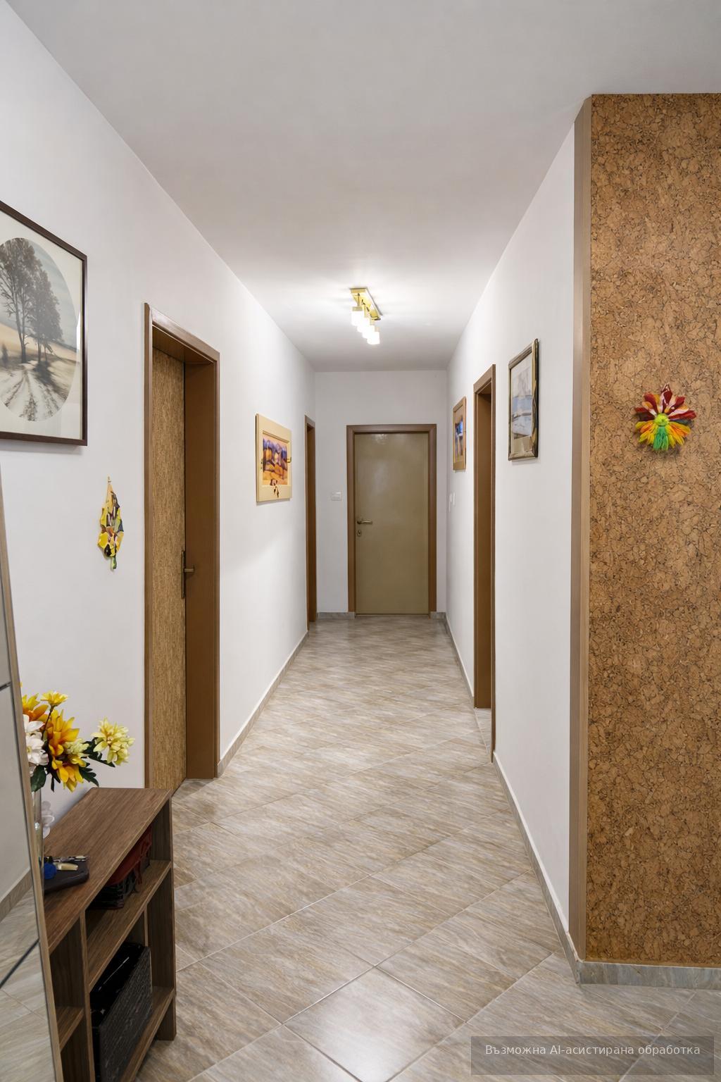 Тристаен апартамент в кв. Каменица 1 снимка 7