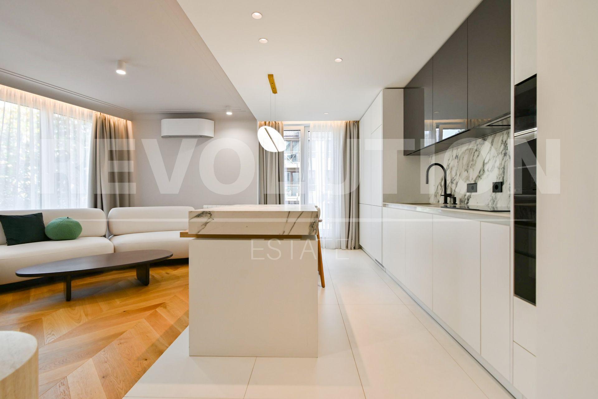 Three-room apartment in Krastova Vada residential district image 1