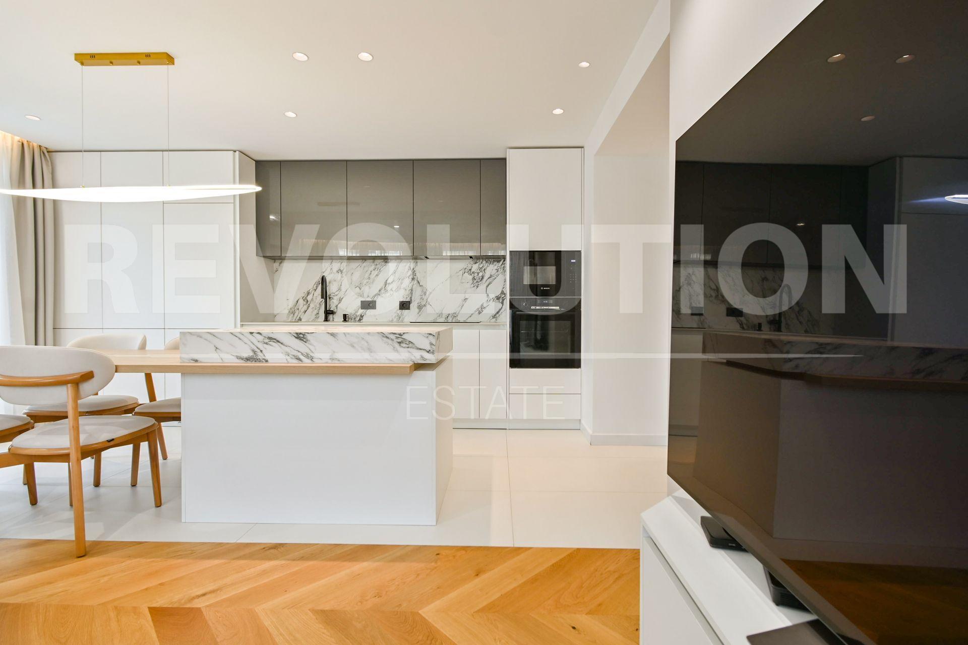 Three-room apartment in Krastova Vada residential district image 2