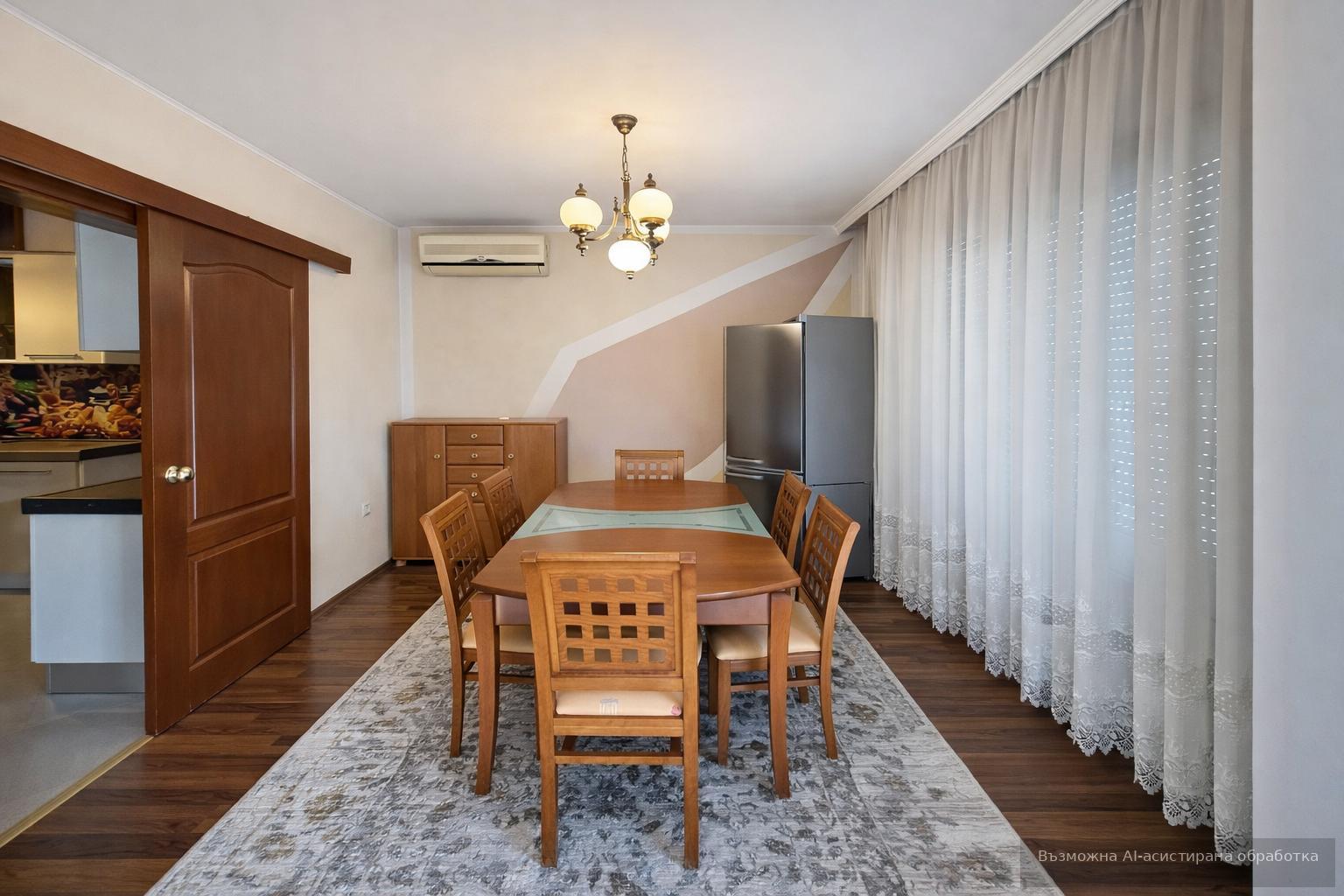 Four-room apartment in the Marasha district / Keys held by the agency! image 3